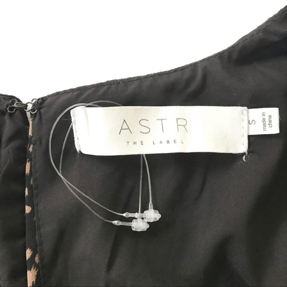 ASTR the Label Ruched Front Midi Dress - Picture 15 of 16